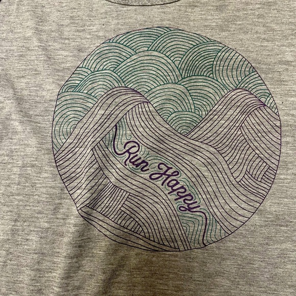 BROOKS “ RUN HAPPY “ Graphic Women’s Gray Tank Top XS Rare Find NICE CONDITION - Picture 2 of 5